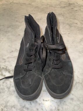 Vans Black High-Top Sneakers 6Y/M and‎ 7.5 W